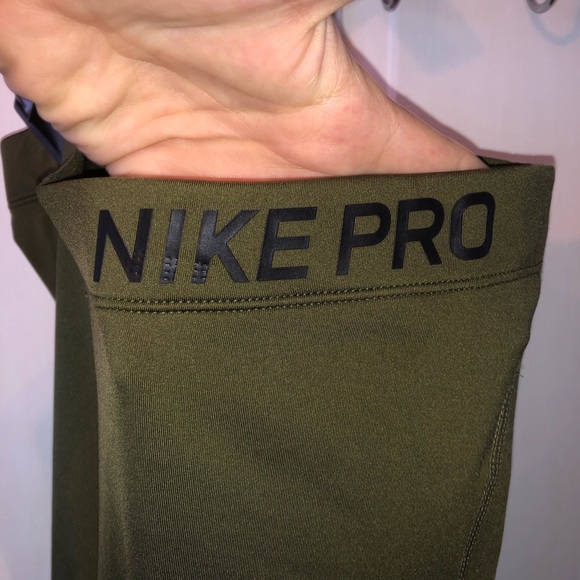 NIKE PRO khaki leggings size UK M - Picture 3 of 11